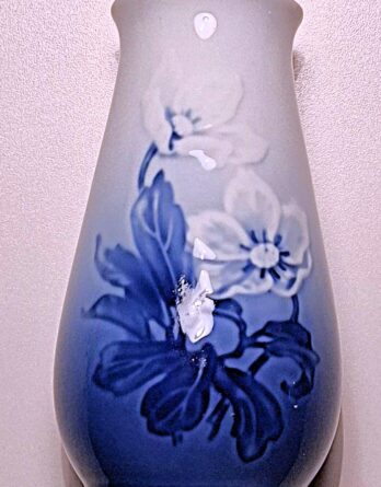 Vase fra Bing og Grøndahl